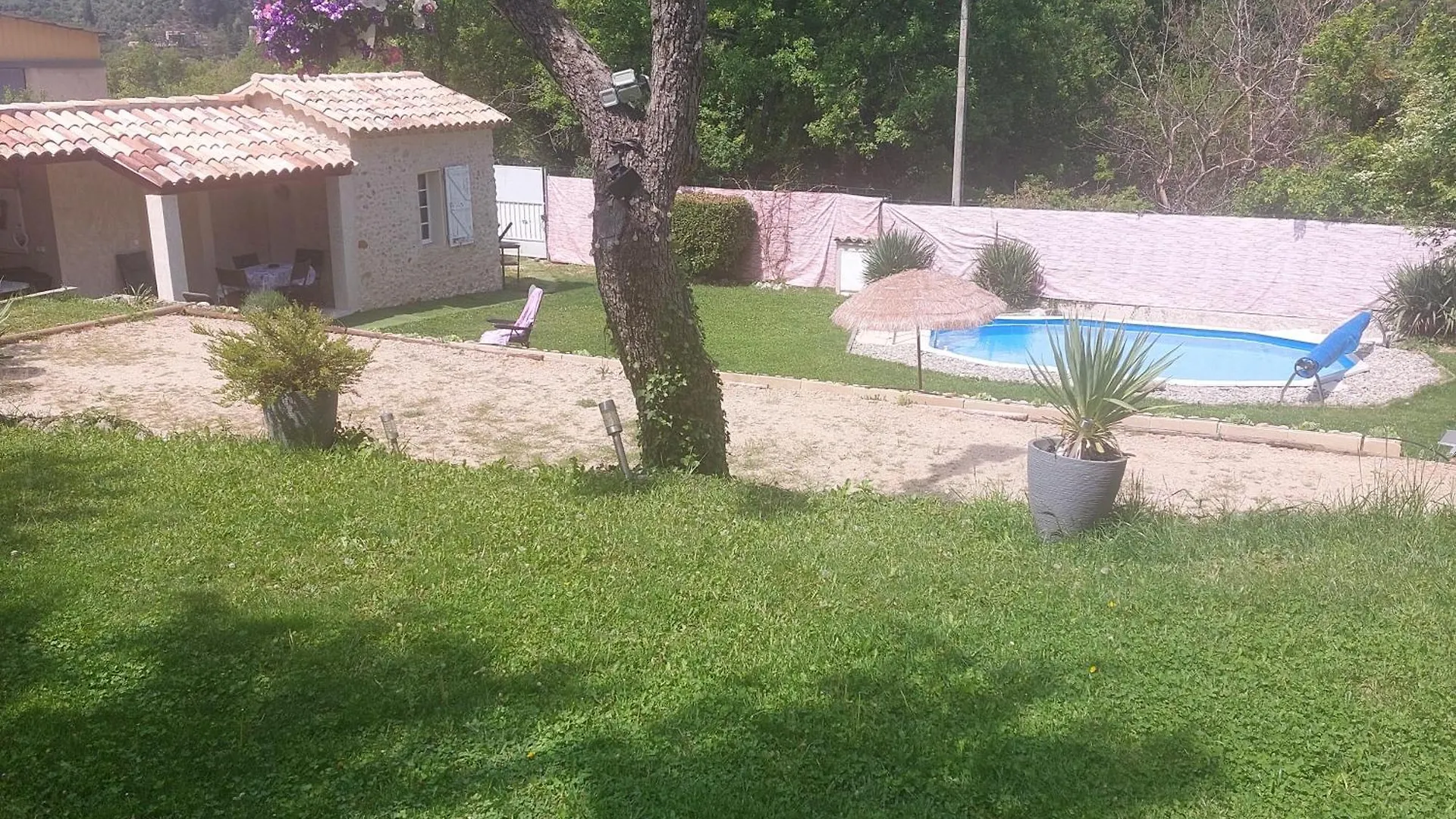 Cabanon Provencal En Pierre Guest House Riez France
