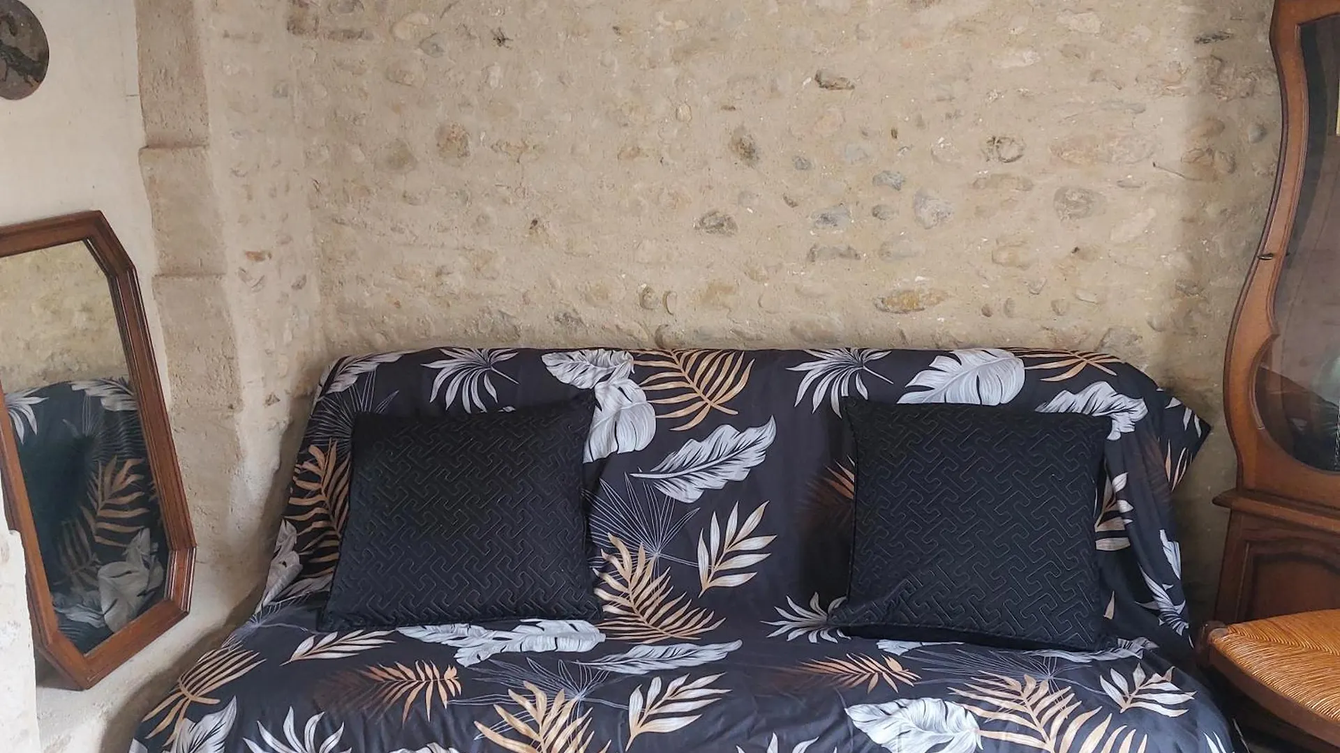 Cabanon Provencal En Pierre Guest House Riez 0*,  France